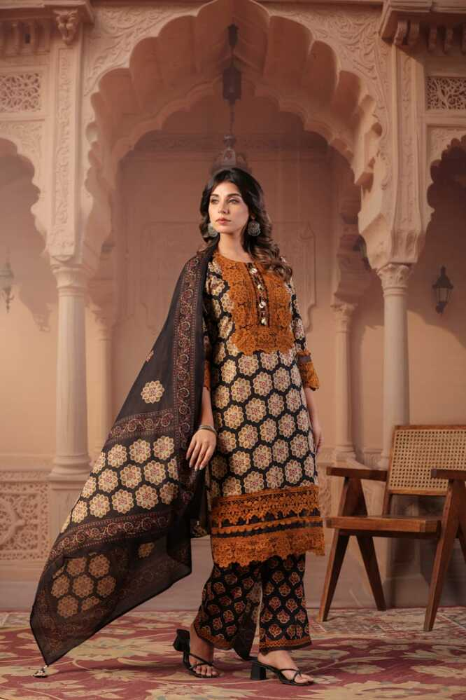 Pakistani Suit