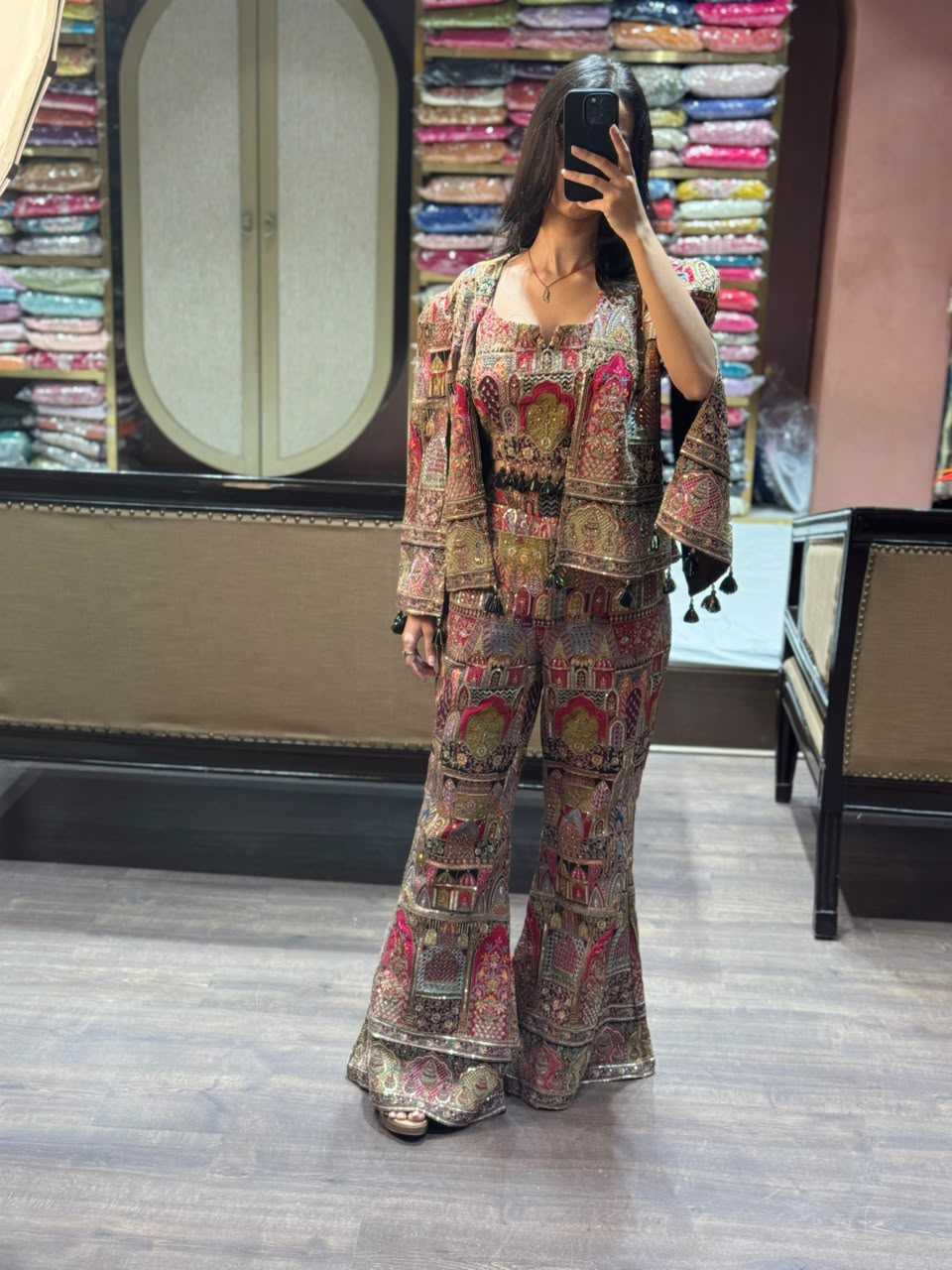  The Royal Embroidered Co..